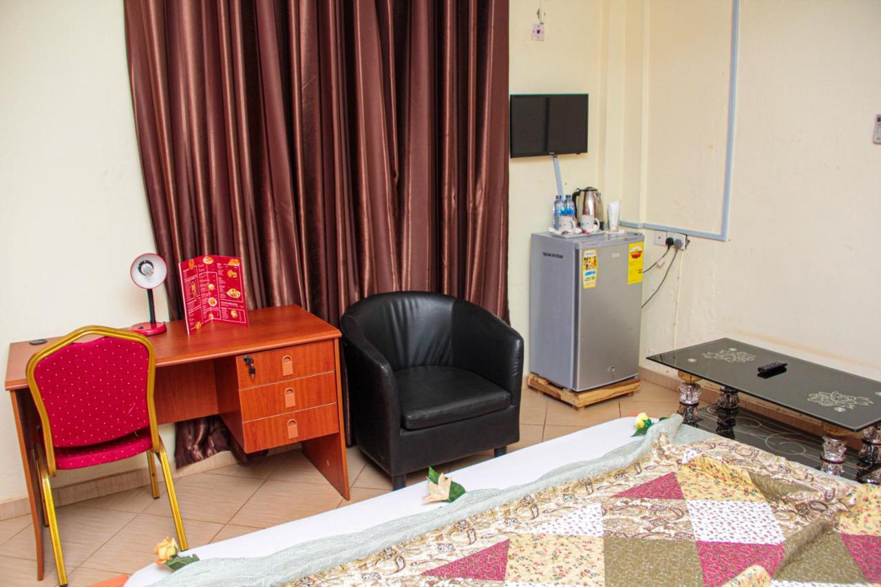 Nbangba Hotel Techiman Luaran gambar