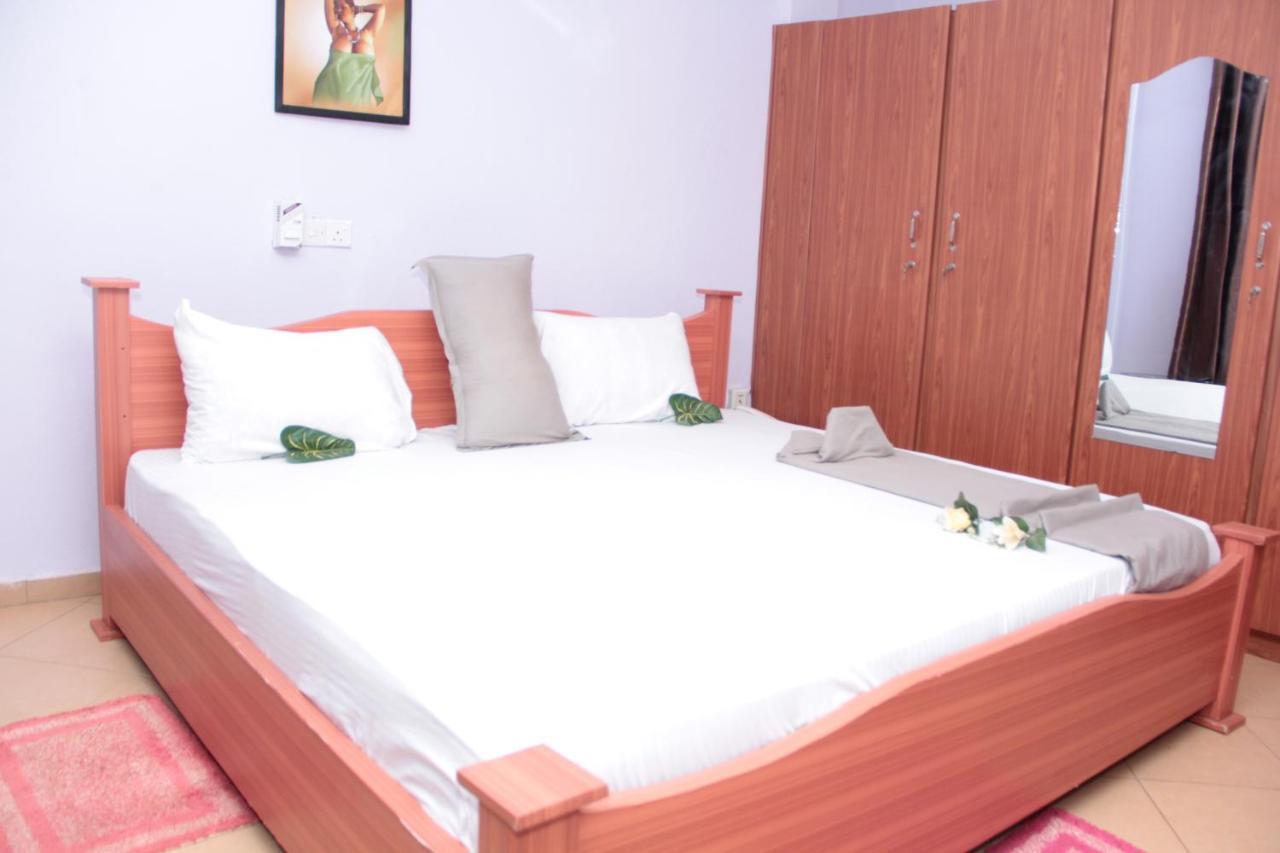 Nbangba Hotel Techiman Luaran gambar