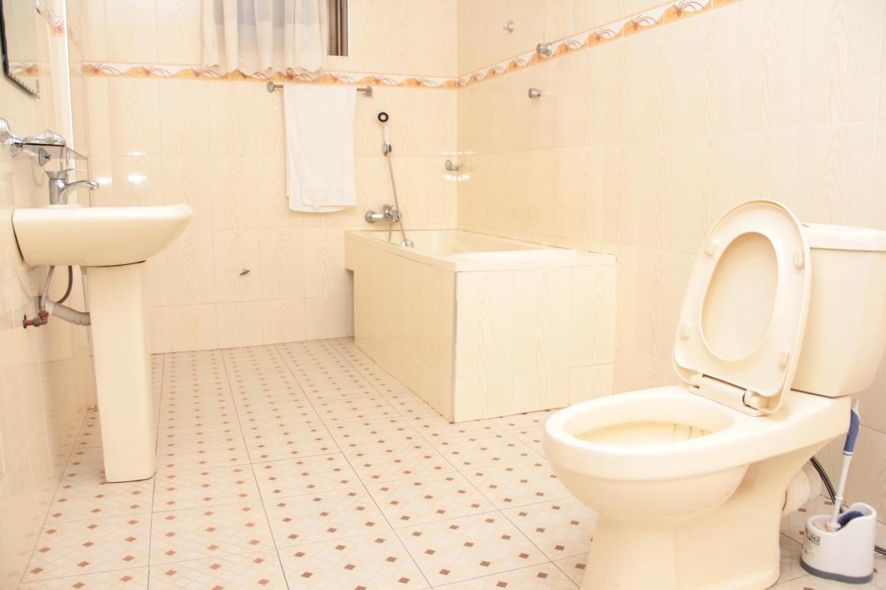 Nbangba Hotel Techiman Luaran gambar