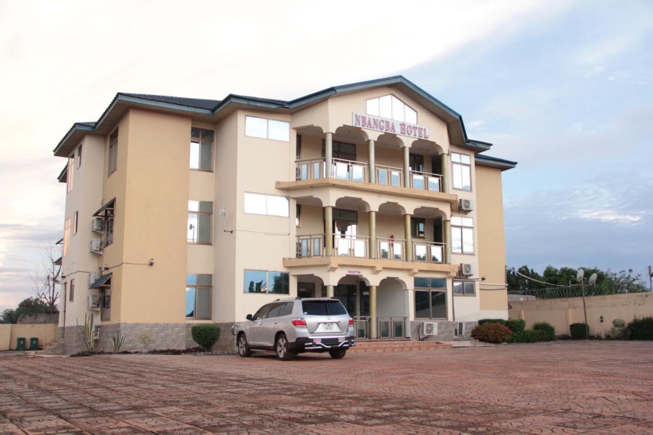 Nbangba Hotel Techiman Luaran gambar