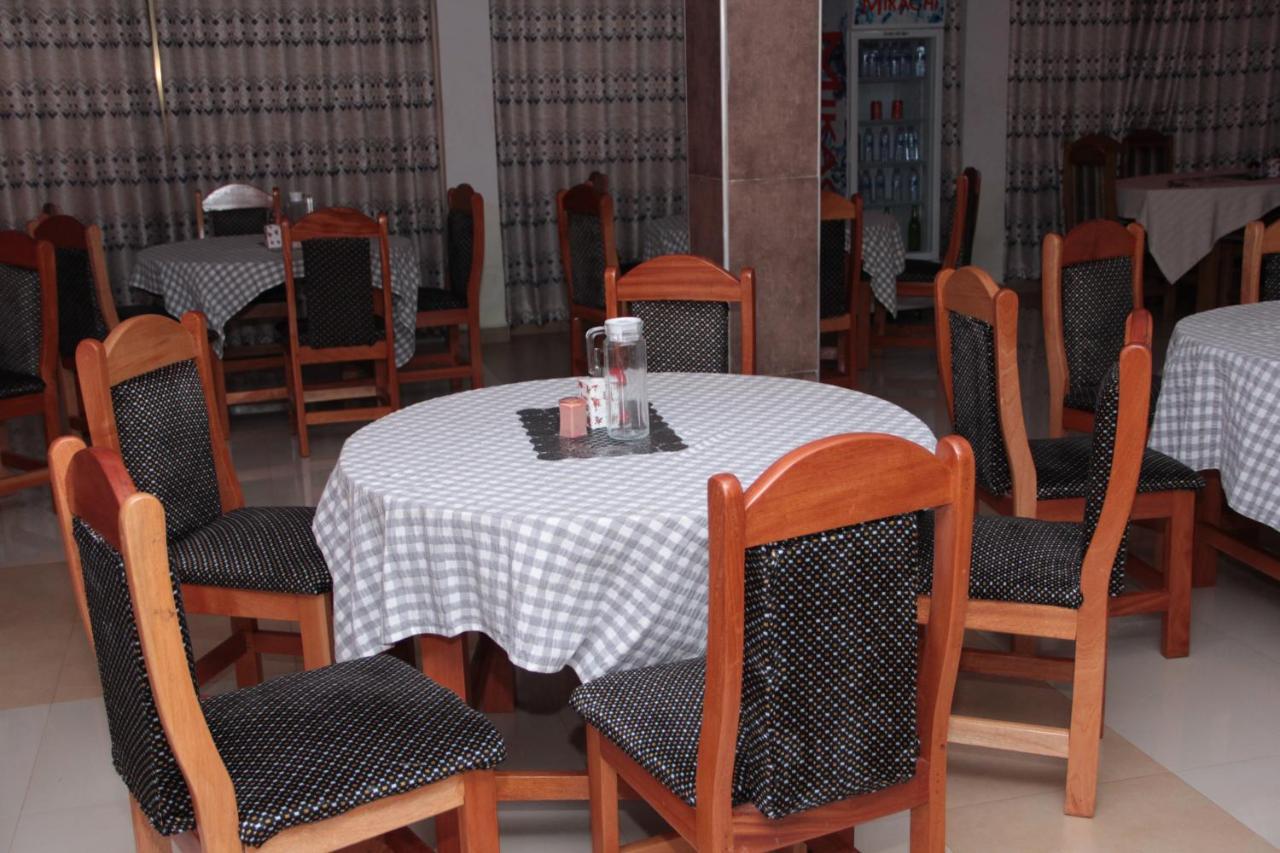 Nbangba Hotel Techiman Luaran gambar